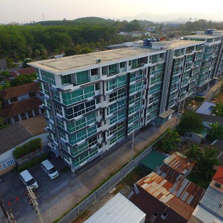 Modern Thai Suites Phuket Екстериор снимка