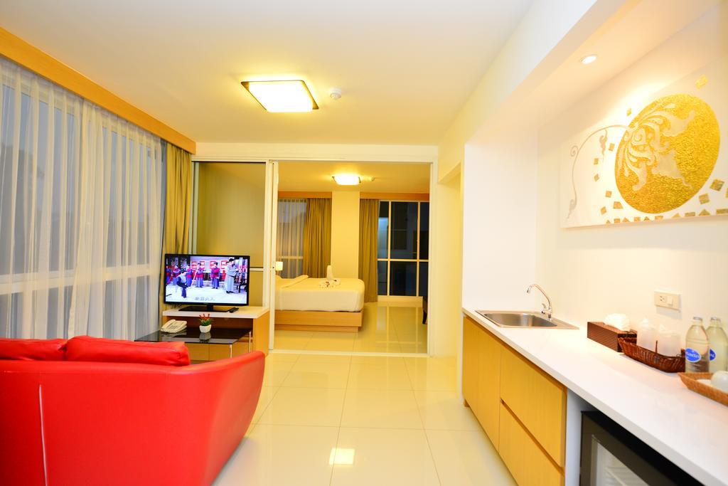 Modern Thai Suites Phuket Екстериор снимка