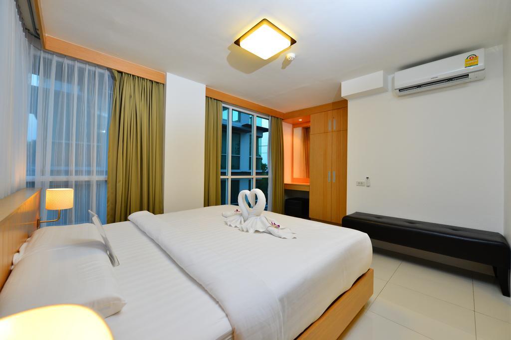 Modern Thai Suites Phuket Екстериор снимка