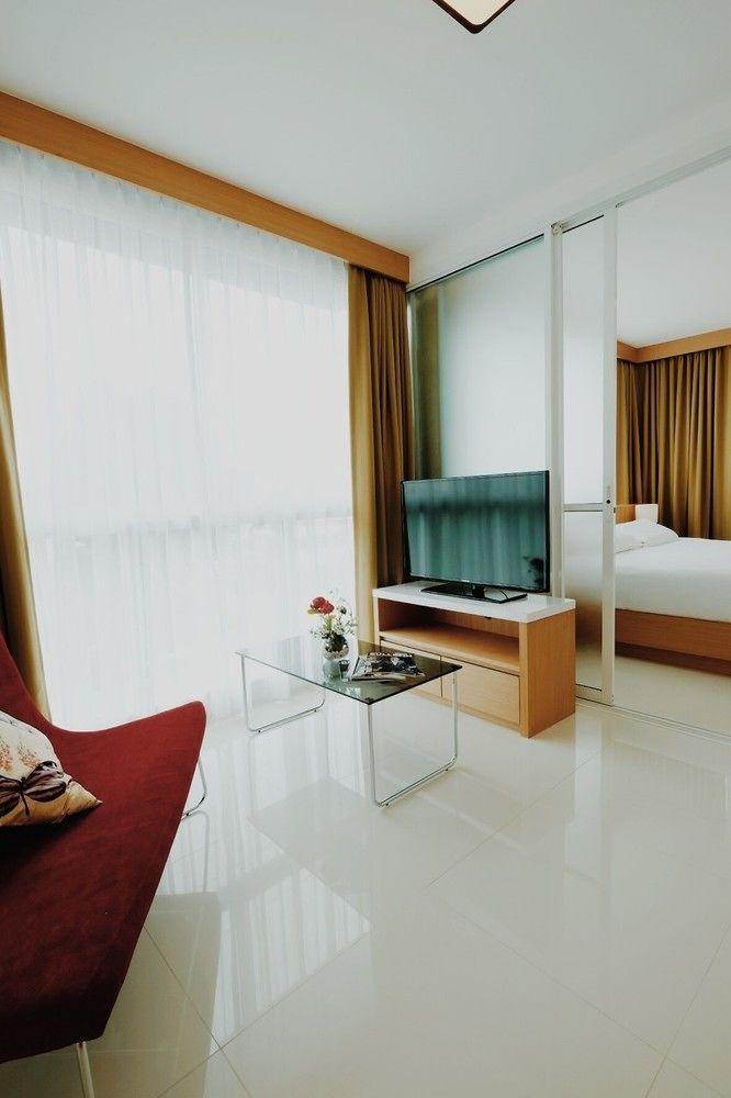 Modern Thai Suites Phuket Екстериор снимка
