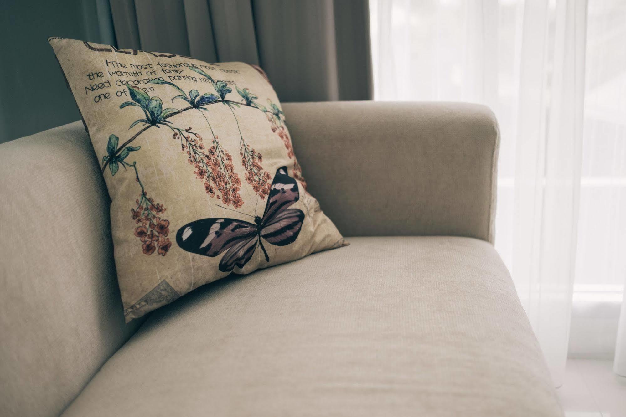 Modern Thai Suites Phuket Екстериор снимка